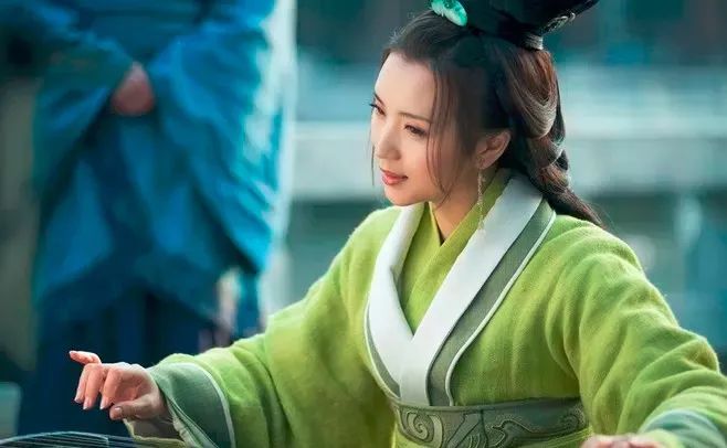 但貂蝉却只在明代的大部头小说《三国演义》中存在,此前的历史长河中