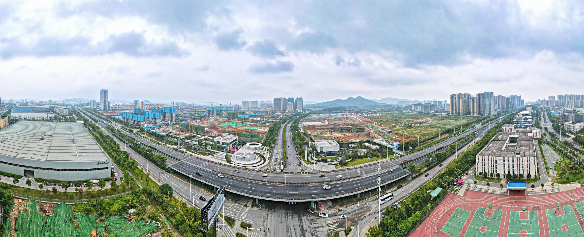 路面提质完成,岳麓大道这一路段提前通车