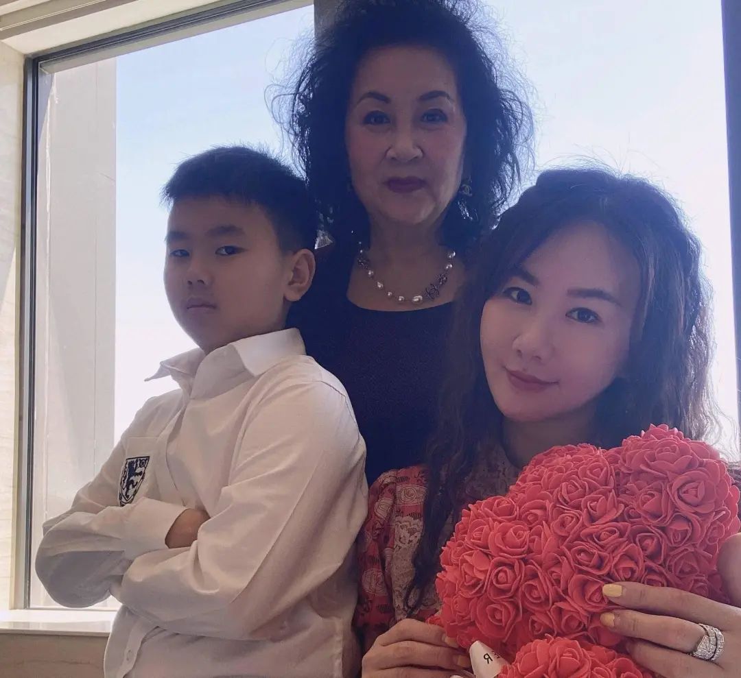 遗憾！知名女星宣布与富商丈夫离婚，曾被香港著名导演一手捧红休闲区蓝鸢梦想 - Www.slyday.coM