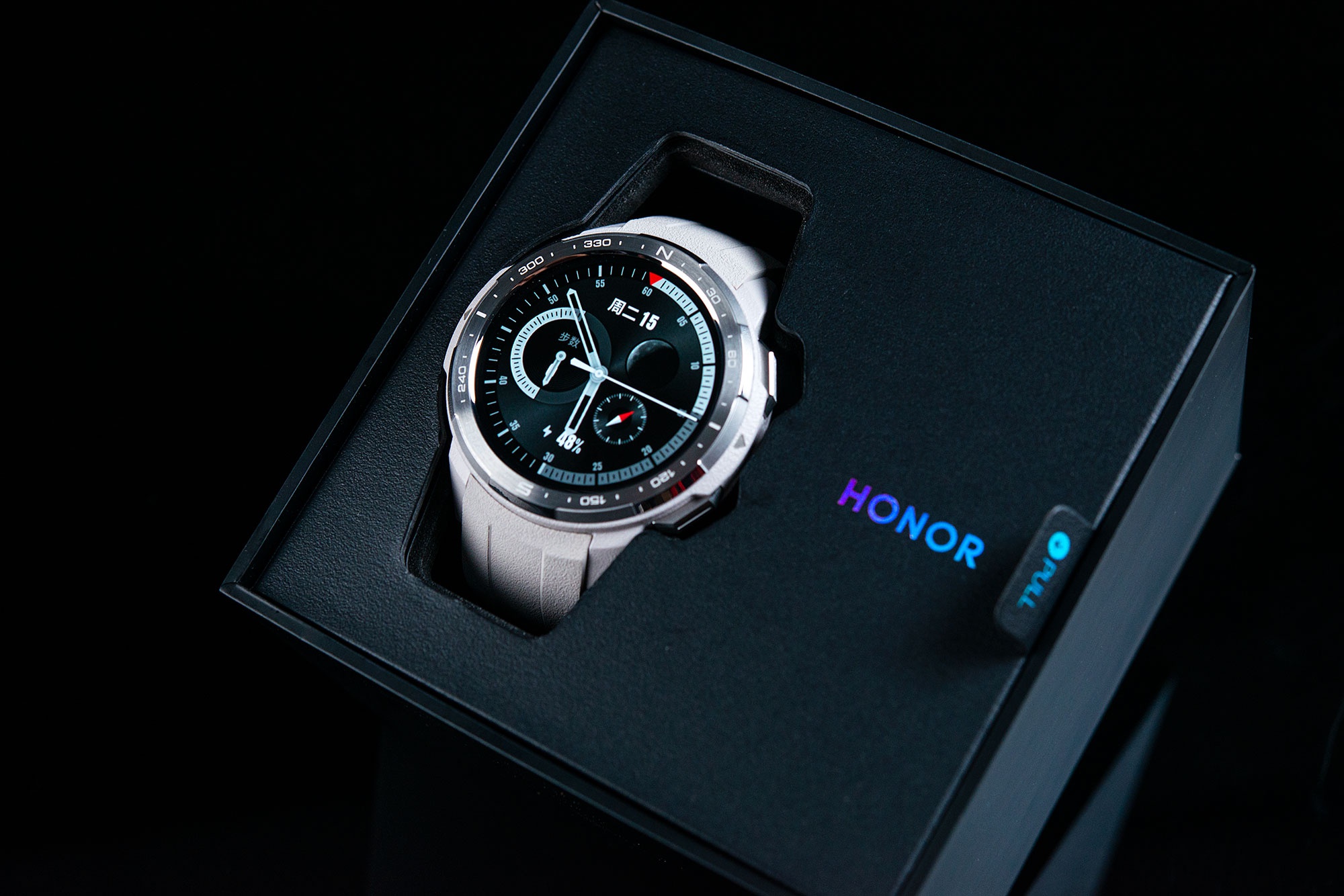 荣耀手表gspro图赏军规品质打造专业户外运动智能体验