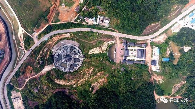 【开屏·开评】曾国藩墓规划一年未修缮 厘清管理体制是关键