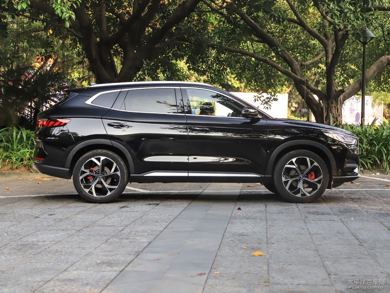 比亚迪宋plus将于今日上市燃油版预售1188万元起