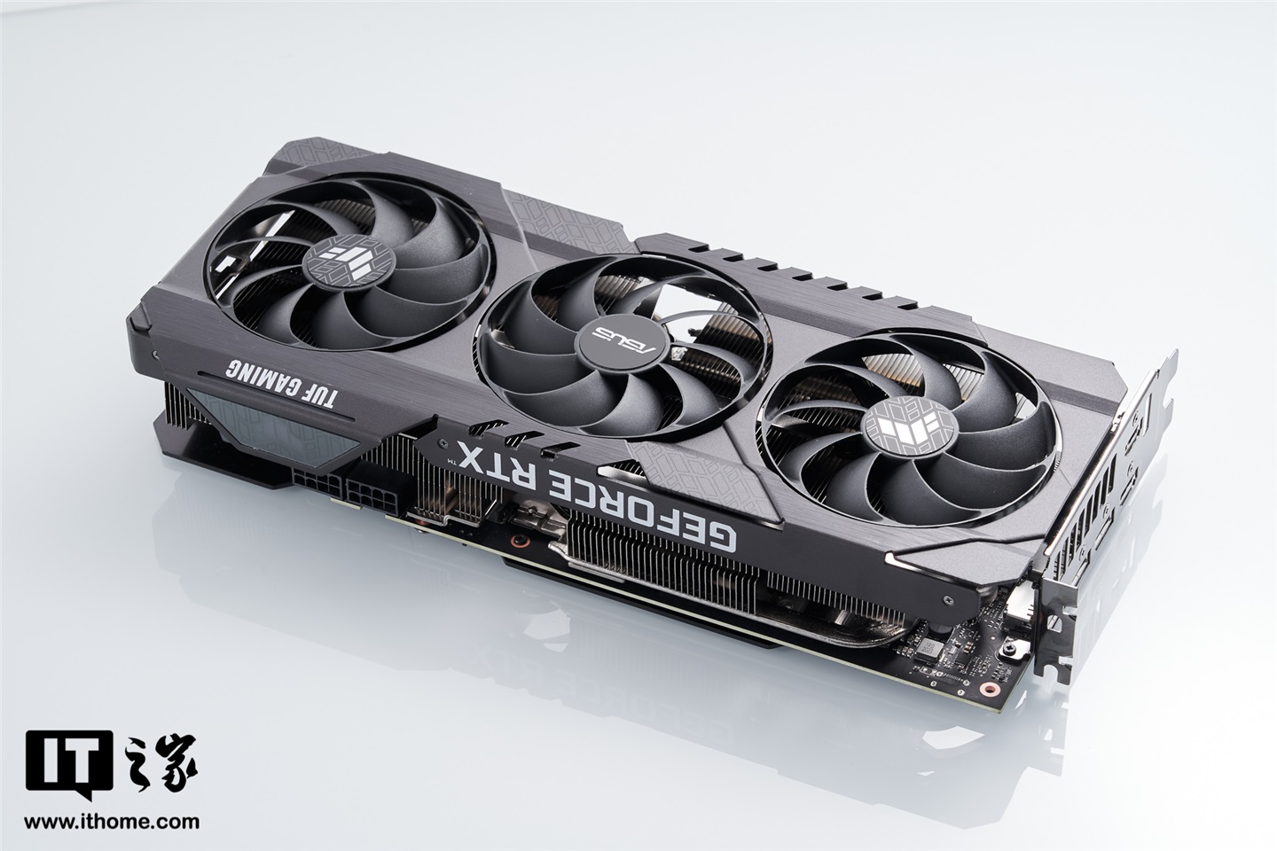 【it之家开箱】华硕 tuf gaming rtx 3080 显卡图赏__财经头条