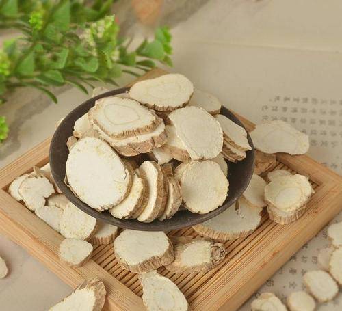 你知道吗,这种中药不仅能延缓衰老还能用来治疗白癜风!