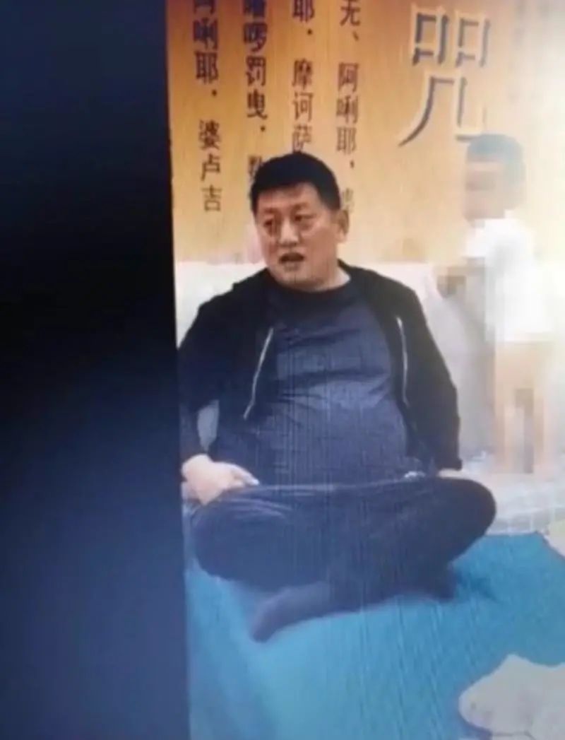 悬赏30万追逃的涉黑嫌犯被抓，曾在寺庙皈依