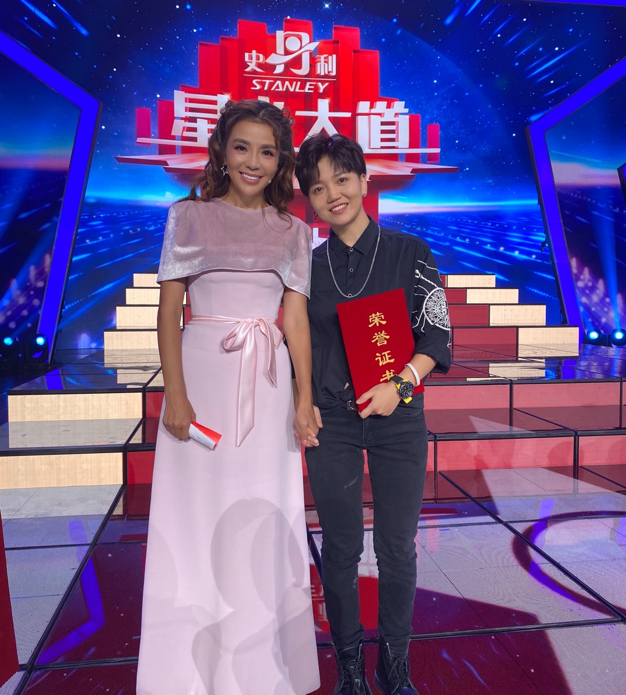 《星光大道》首播最新周赛,a站up主王志心斩获冠军