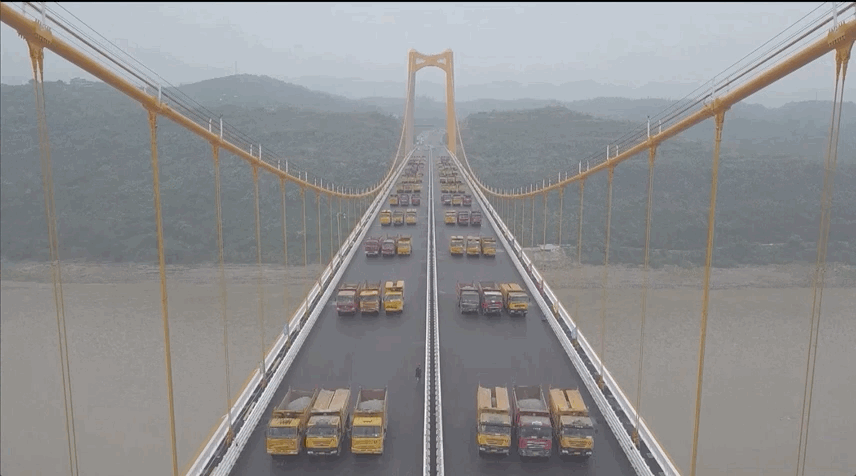 66辆重型车当"考官"太洪长江大桥顺利通过荷载试验