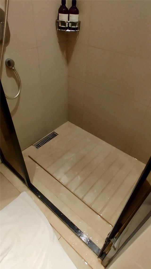 自家1㎡浴室太小解锁豪华酒店装修秘密干湿分离舒适淋浴
