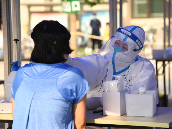 外媒对比中美应对疫情方式:"我们像生活在两颗星球"