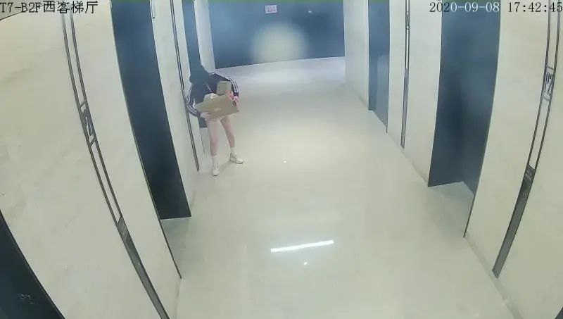 网红女主播排行_一晚一万九,中国女网红、女主播被BBC扒光了