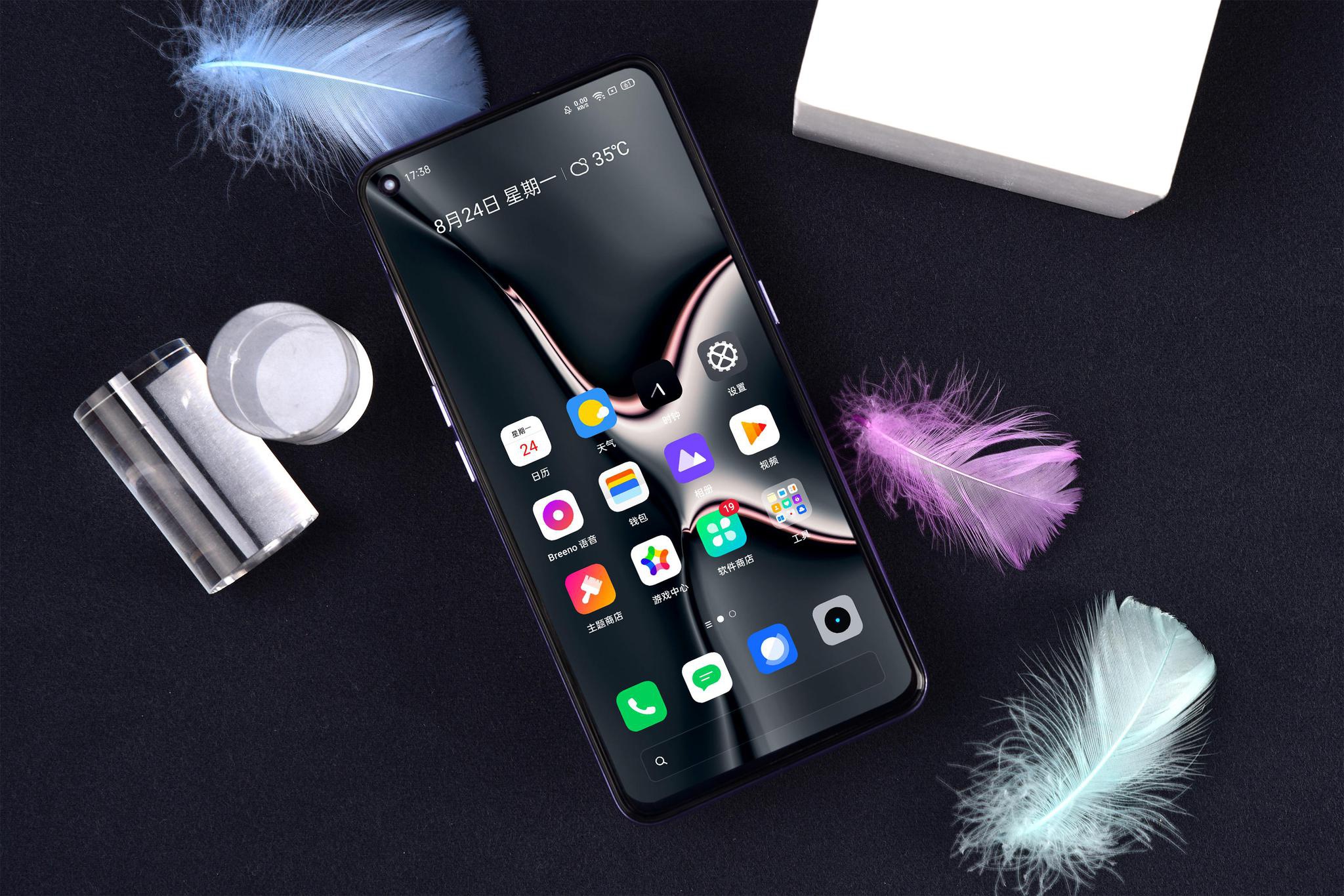 炫彩设计下的120hz高刷屏真我x7pro上手更轻薄