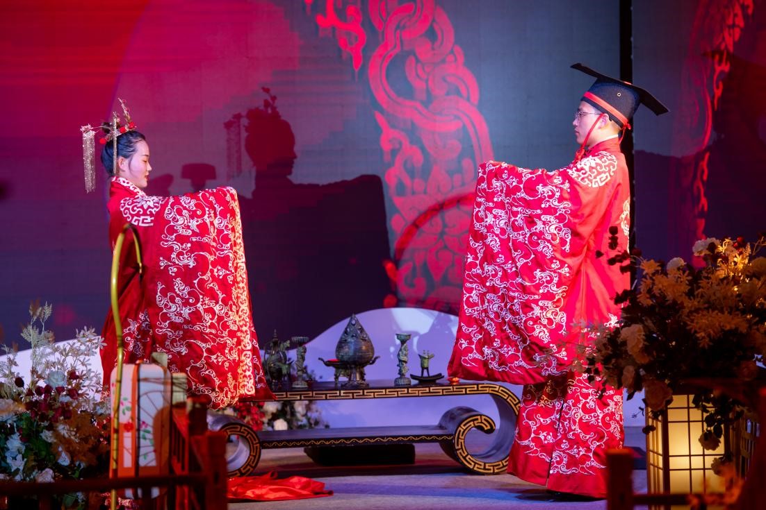 移风易俗江苏睢宁文明定格浪漫婚事简办也精彩