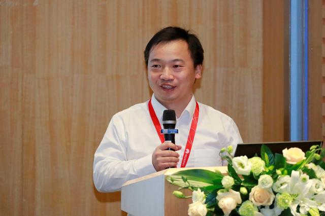 昆山华恒总经理朱伟新石器致力于用无人车重构智慧城