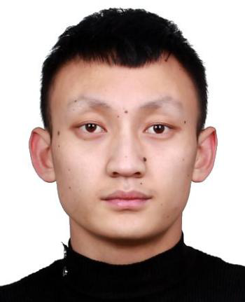 李哲(绰号:小哲)男,身份证号码:230623199902200038,户籍地:黑龙江省