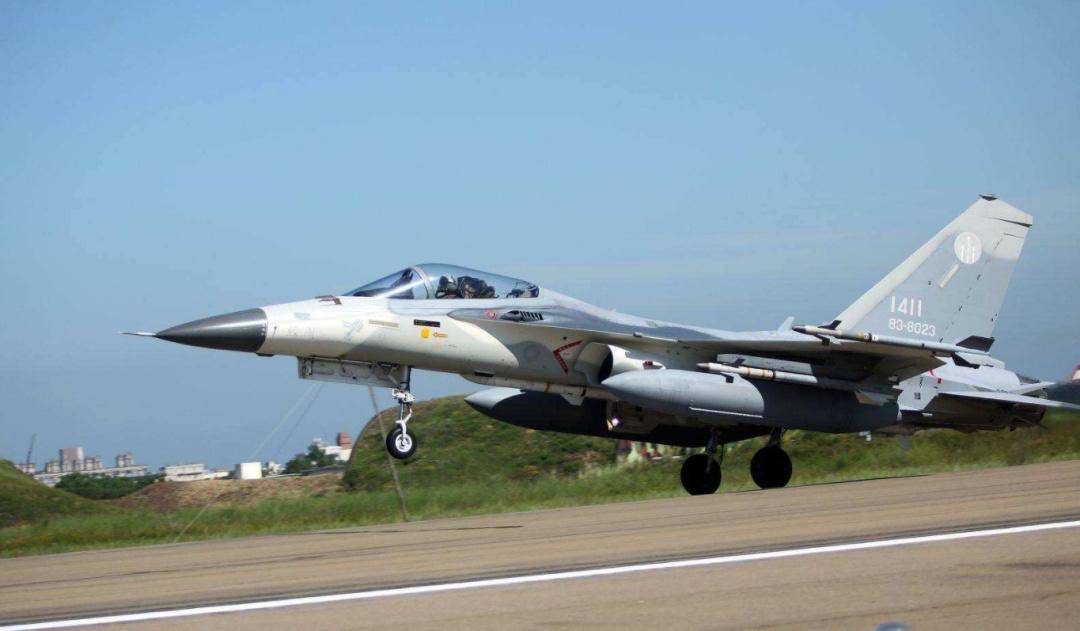 台中清泉岗基地的idf战机 图自台媒