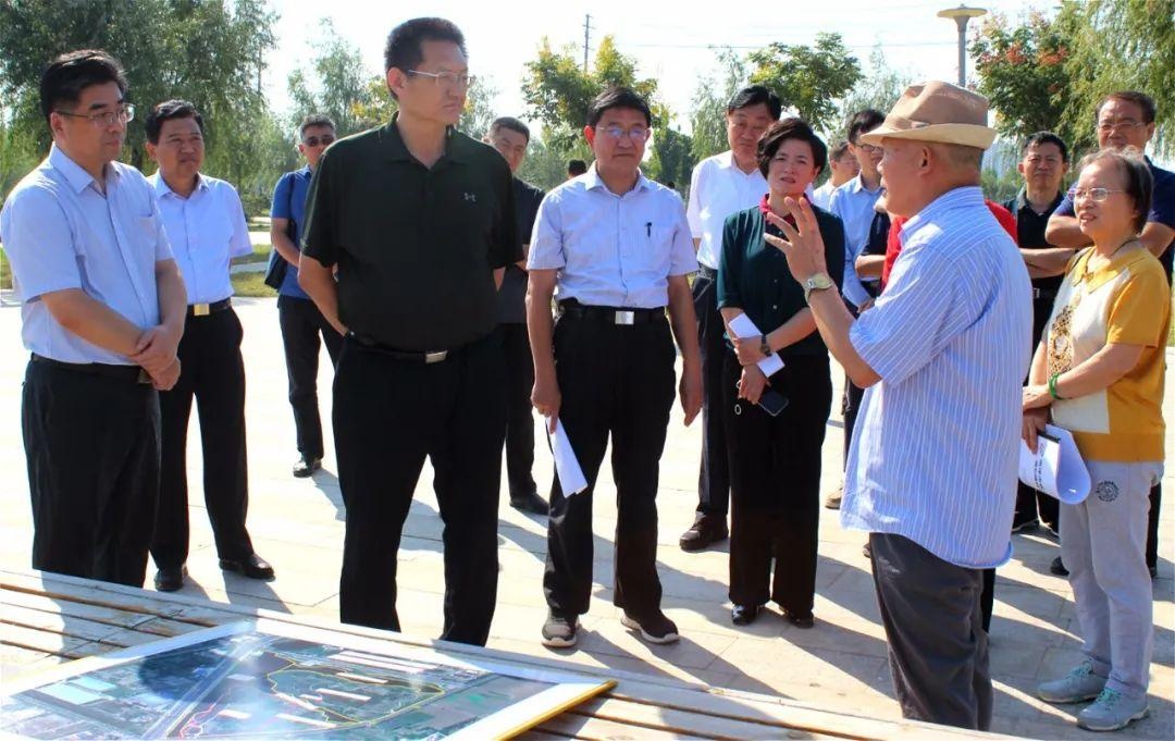 市委常委,秘书长任仲义,市人大常委会副主任丁志刚,副市长侯婕参加