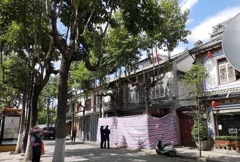 点击图片看原样大小图片
