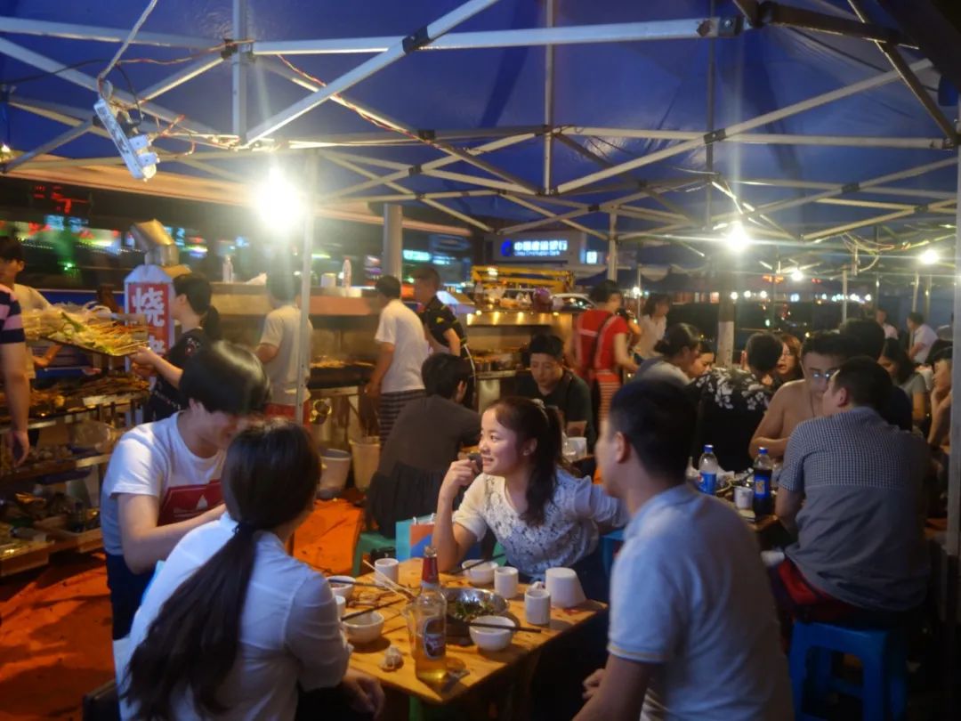 南方花园夜市 九龙坡区渝州路街道供图