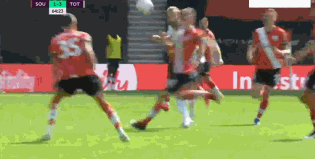 孙兴慜打入第三球。