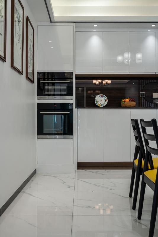 餐厅在家里也是很重要的,毕竟吃饭的时候都要去餐厅.