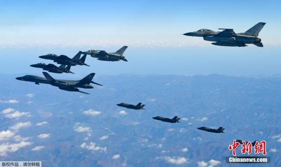 资料图：2017年12月，部署在关岛安德森空军基地的美军B-1B轰炸机编队当天飞临朝鲜半岛参加韩美年度大规模联合空中演习“警戒王牌”（Vigilant Ace）。