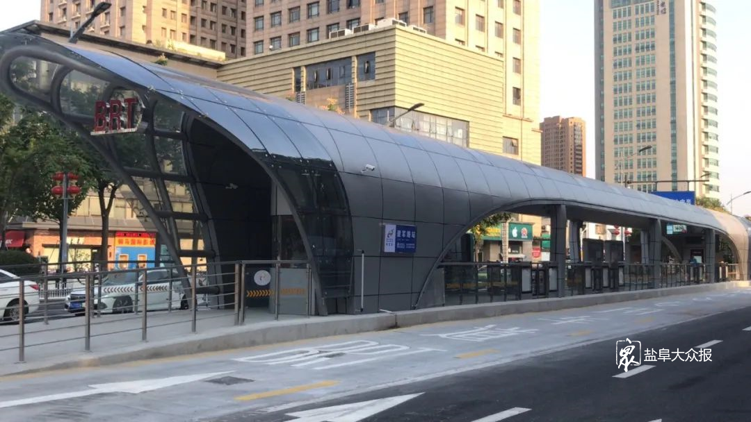 解放路brt站台全线开通