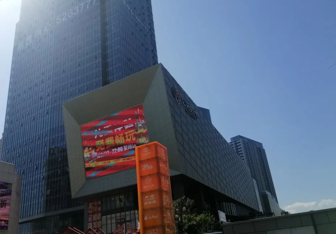 太原公元时代城多个疏散通道上了锁安全出口不安全