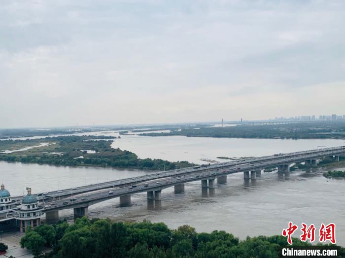 松花江哈尔滨段所有船舶停航