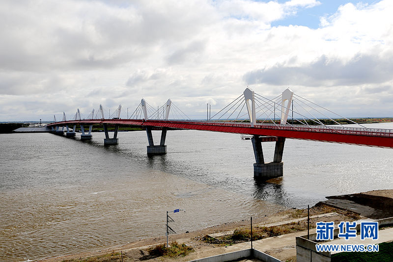 　　黑龙江大桥的建成对促进黑龙江省与俄远东地区基础设施互联互通、深化合作具有重要意义。新华网才萌 摄