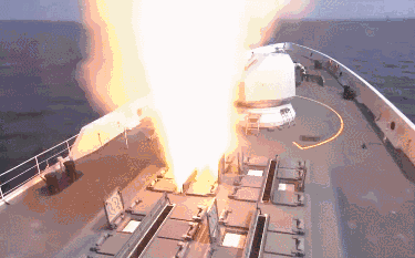 微信报道,中国人民解放军北部战区海军某驱支"西宁"舰,在某次导弹实射