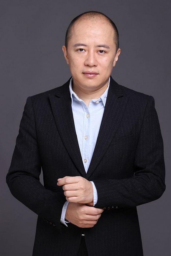 黑潮互娱董事长许一帆