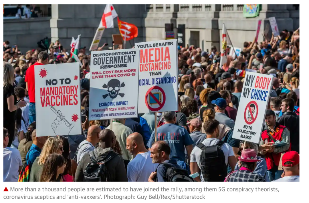 伦敦爆发的“反新冠”游行。/《卫报》网站截图