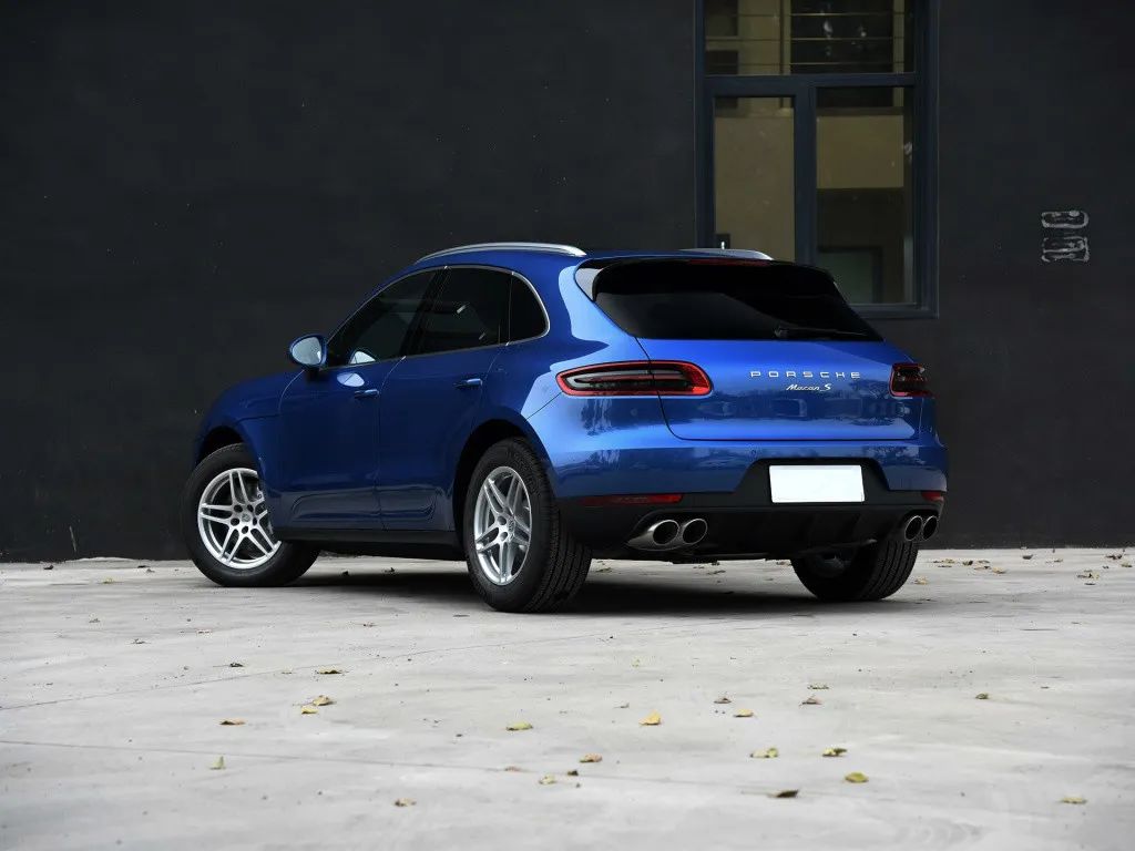 此前,交警方面已处罚过多名擅自更改车辆外观的众泰sr9车主.