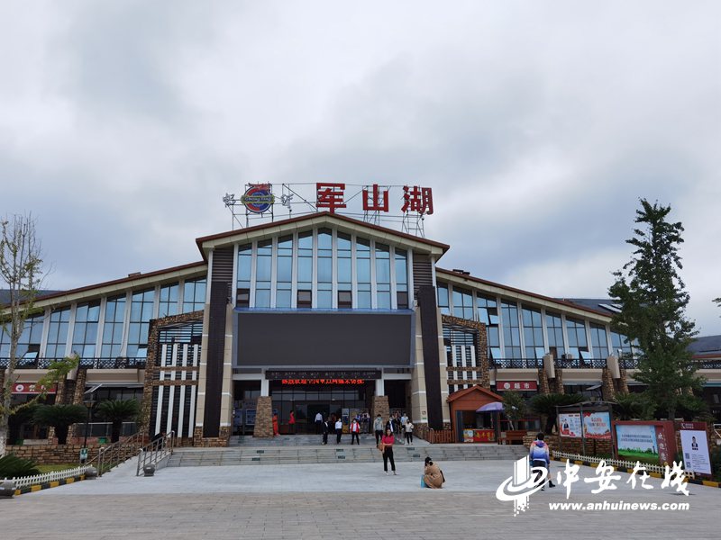 【全国重点网络媒体江西行】服务区水培蔬菜?