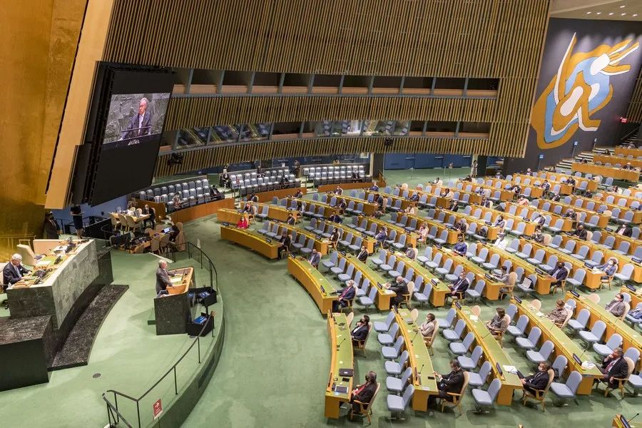 联合国大会现场，图自新华网