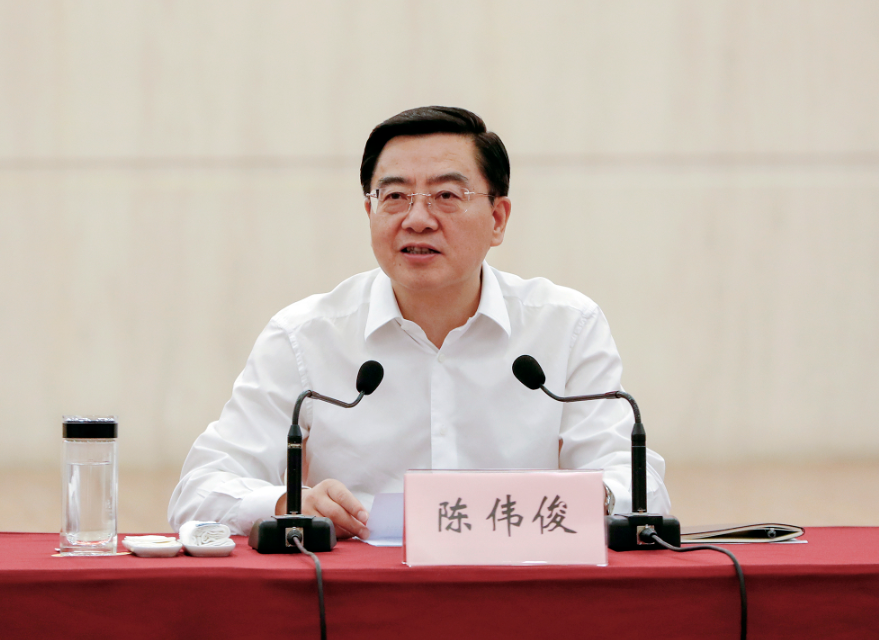 陈伟俊在全市统一战线读书会上强调:为建设"重要窗口"贡献更大智慧和