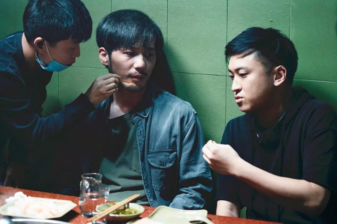 导演严嘉在《神探蒲松龄》片场导演文牧野十年前,湖南卫视推出了中国