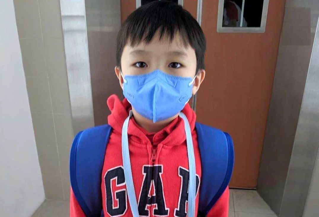 新加坡宣布:六岁以下的儿童可豁免戴口罩__财经头条