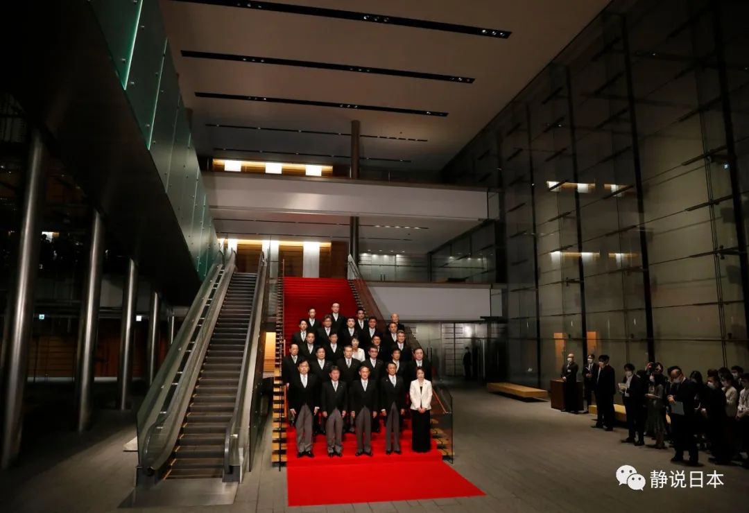 菅义伟到底积蓄了多少资产？