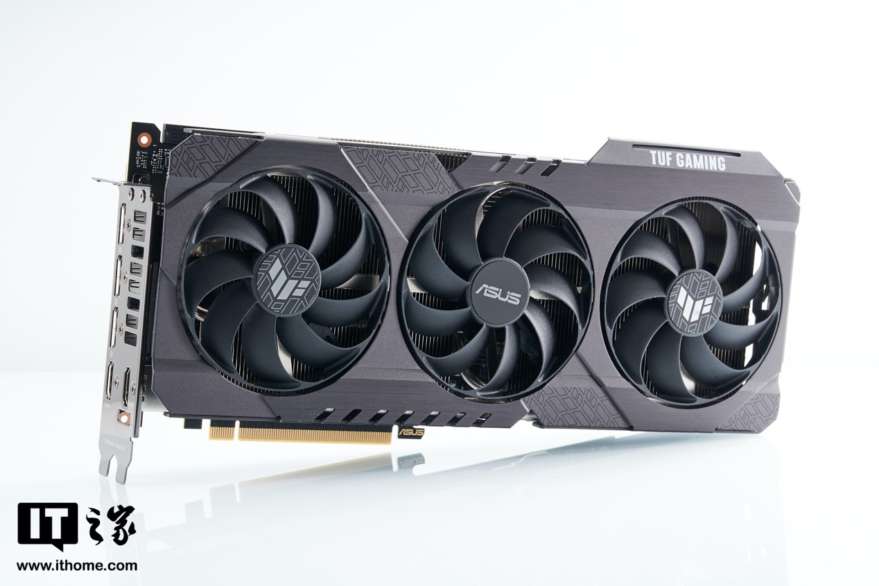 华硕tufrtx309024ggaming显卡体验
