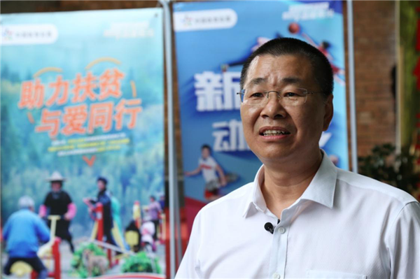 "国家体育总局驻织金县扶贫组组长,织金县副县长袁向阳说.