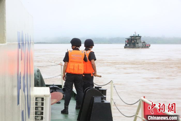 图为25日，第97次中老缅泰湄公河联合巡逻执法行动圆满结束。云南省公安厅供图