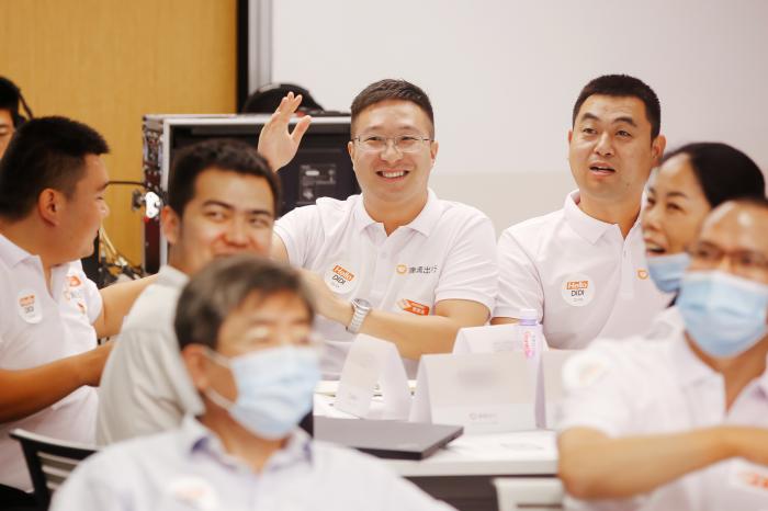 滴滴司机在开放日现场提问