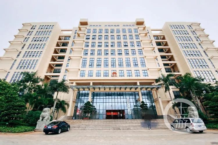 开发投资有限公司(以下简称通澳公司)向海南省五指山市人民政府提出1