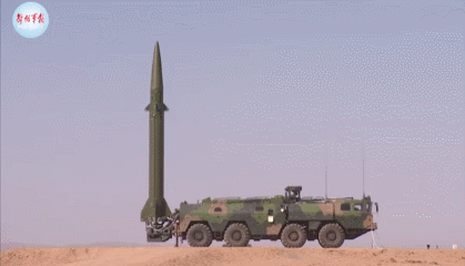 东部战区火箭军某导弹旅齐射10发东风11a导弹