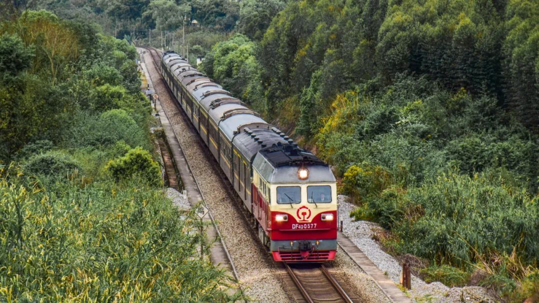 广西铁路部门将加开1223趟列车,这些方向还有余票!