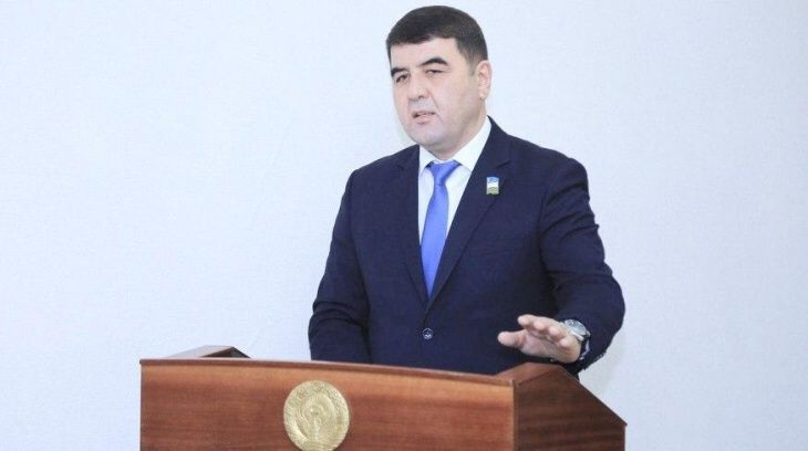 1998年毕业于纳曼干工程技术学院.