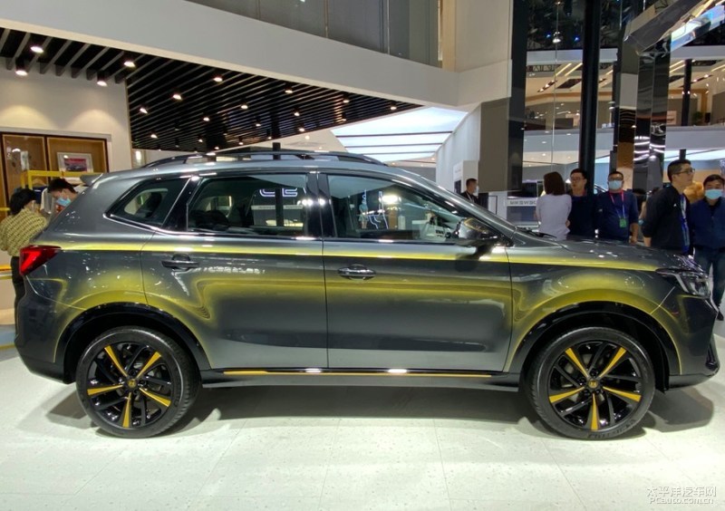 2020北京车展:荣威rx5 plus匠心国潮珍藏版亮相