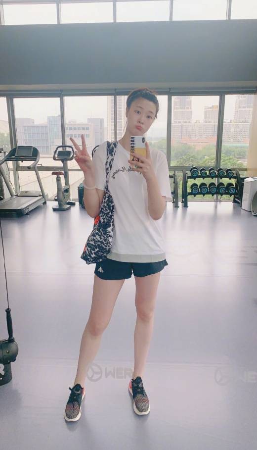 今日图集前中国女排队长惠若琪