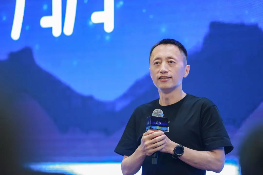 万科靠拢“95后” 郁亮称绝无撤退可言